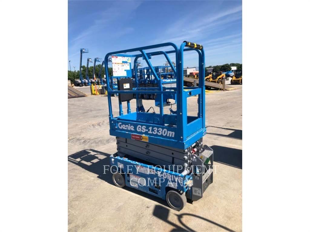 Genie GS1330 Ножничные подъемники