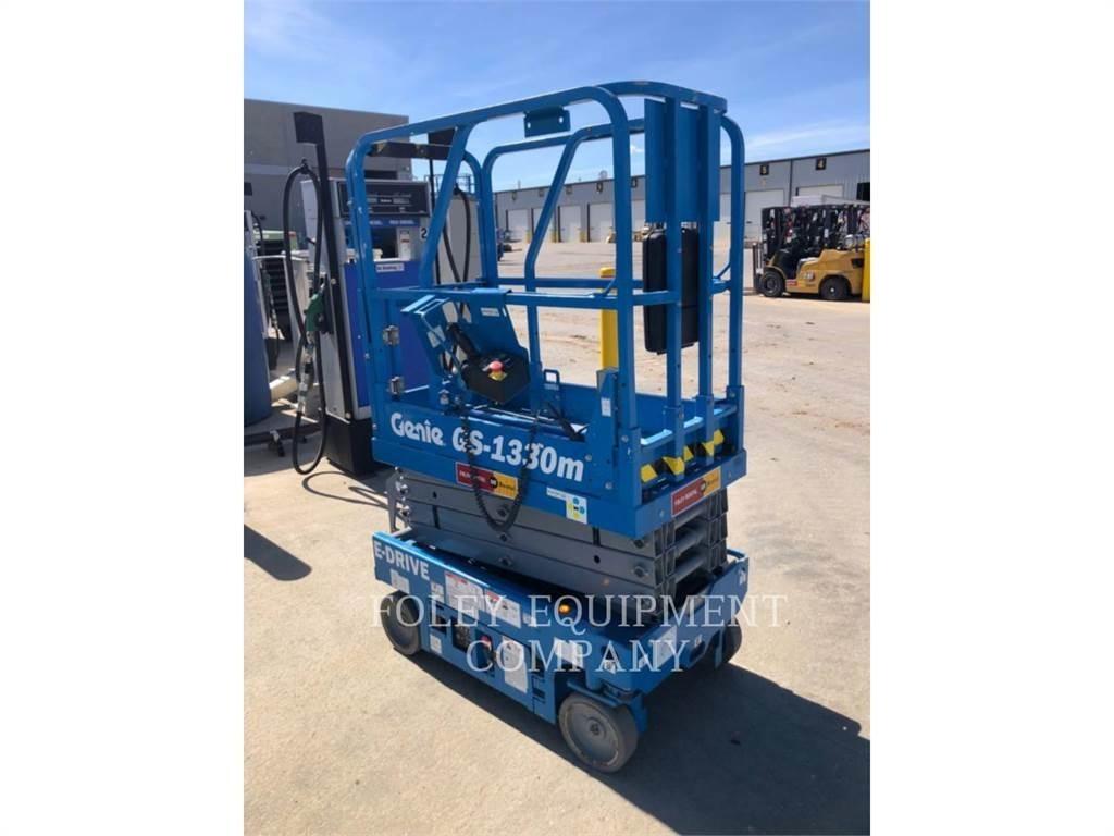 Genie GS1330 Ножничные подъемники