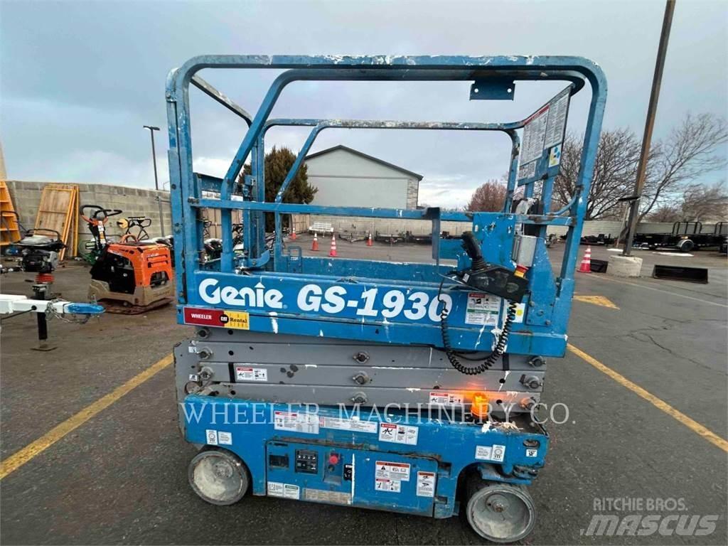 Genie GS1930 Ножничные подъемники
