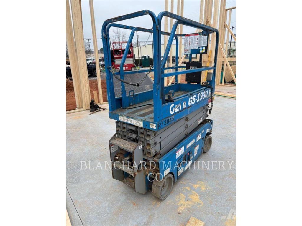 Genie GS1930 Ножничные подъемники