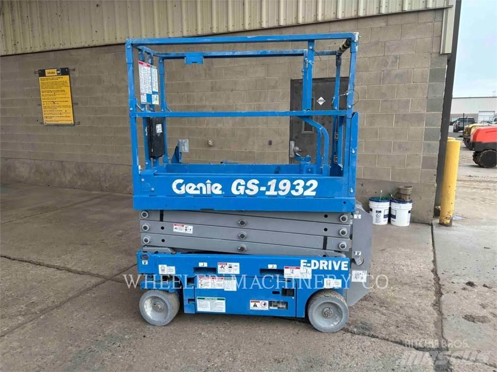 Genie GS1932 Ножничные подъемники