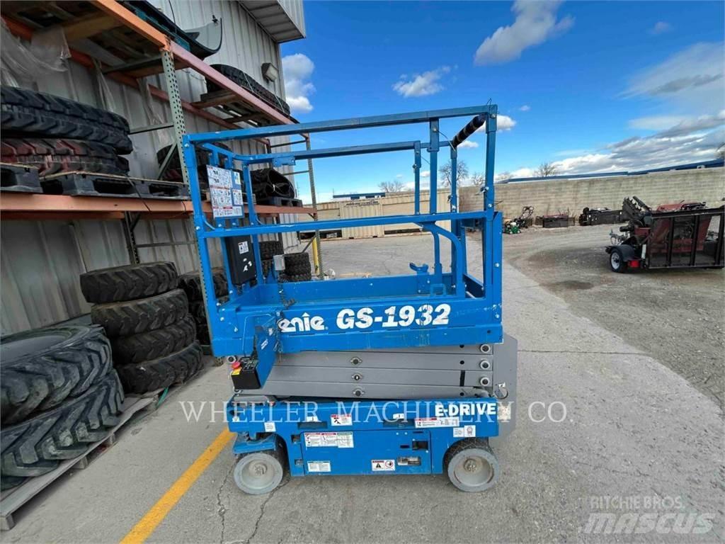 Genie GS1932 Ножничные подъемники