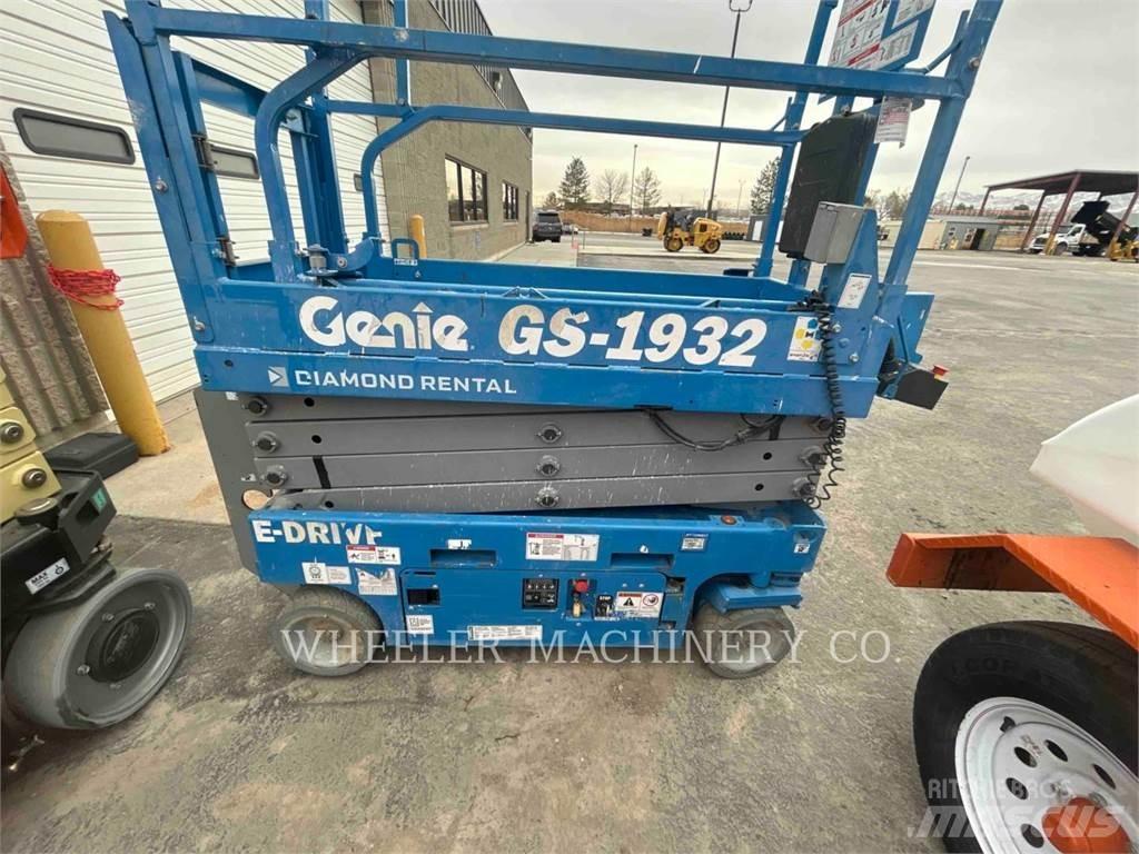 Genie GS1932 Ножничные подъемники