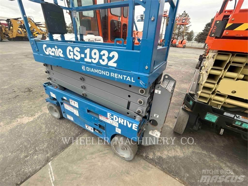 Genie GS1932 Ножничные подъемники