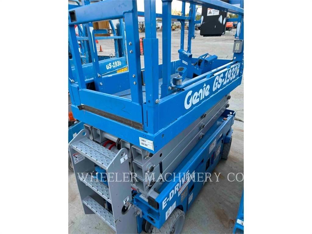 Genie GS1932 Ножничные подъемники