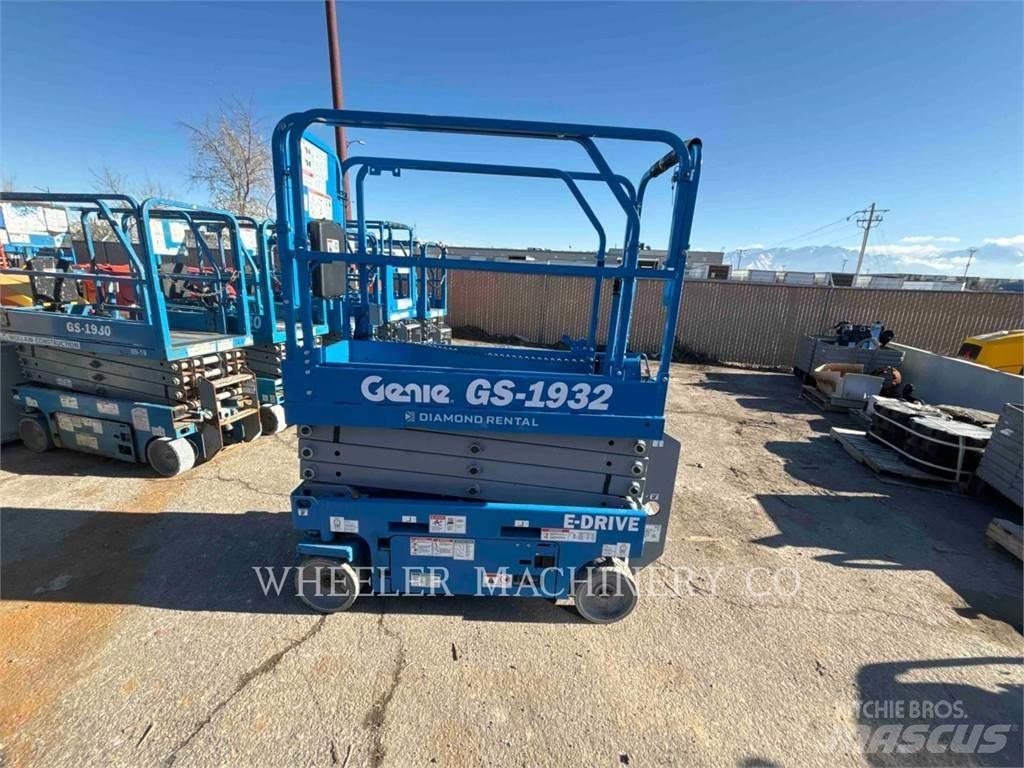 Genie GS1932 Ножничные подъемники