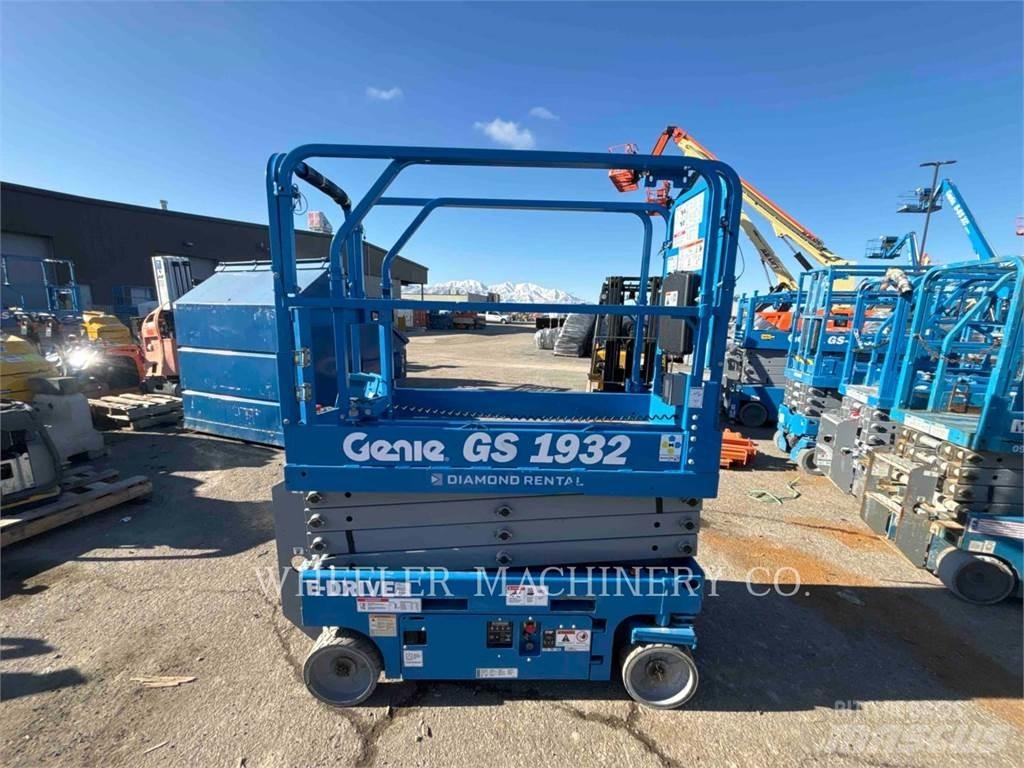 Genie GS1932 Ножничные подъемники