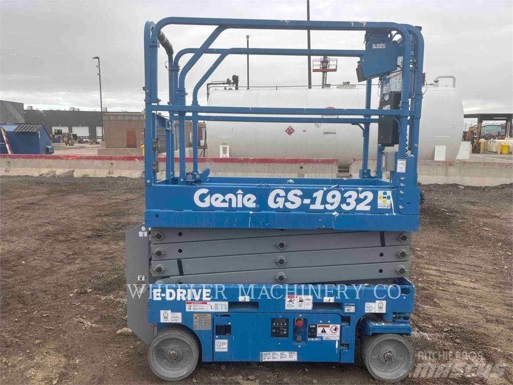 Genie GS1932 Ножничные подъемники