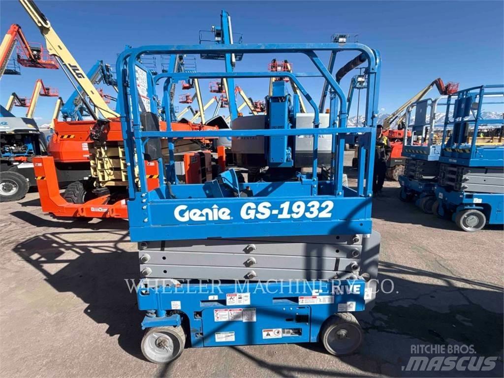 Genie GS1932 Ножничные подъемники