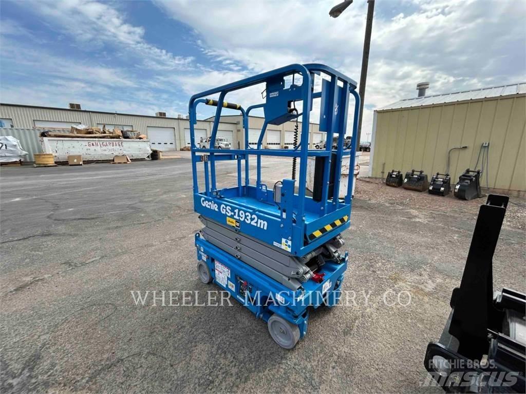 Genie GS1932M Ножничные подъемники