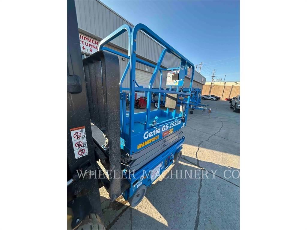Genie GS1932M Ножничные подъемники