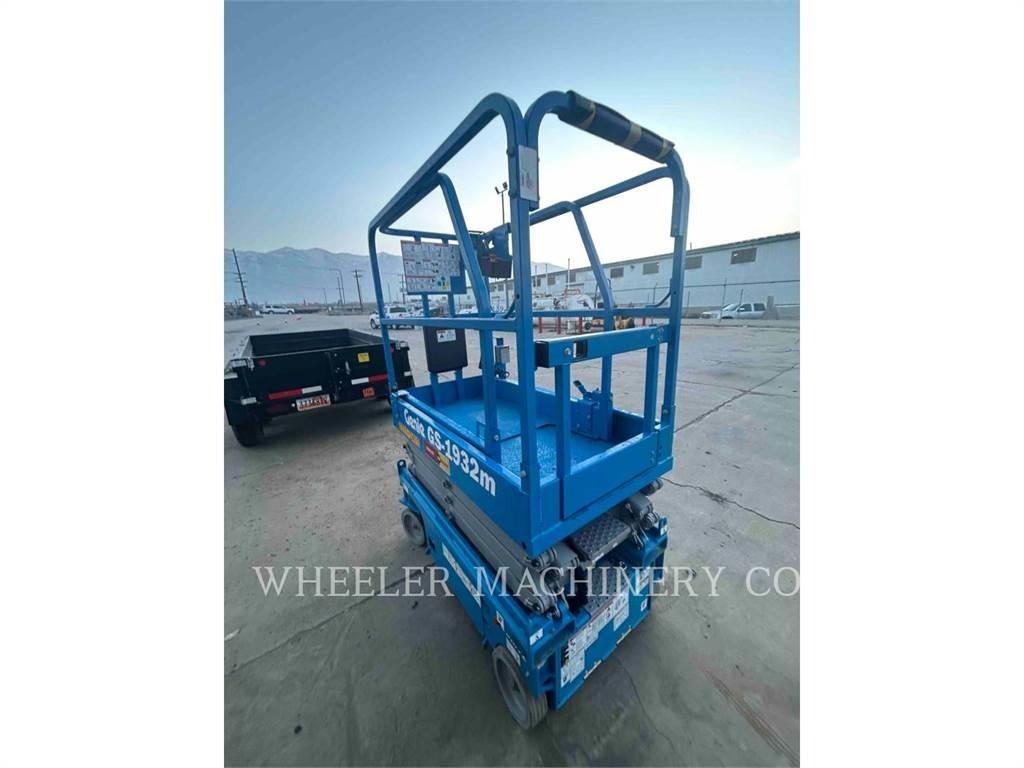 Genie GS1932M Ножничные подъемники