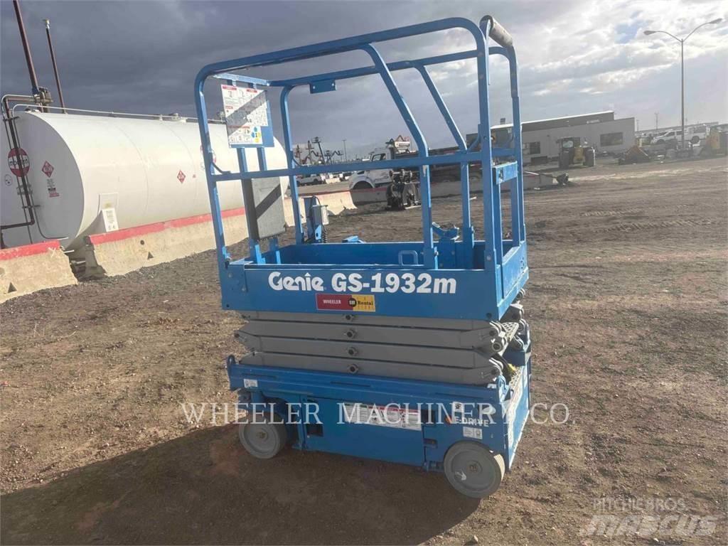 Genie GS1932M Ножничные подъемники