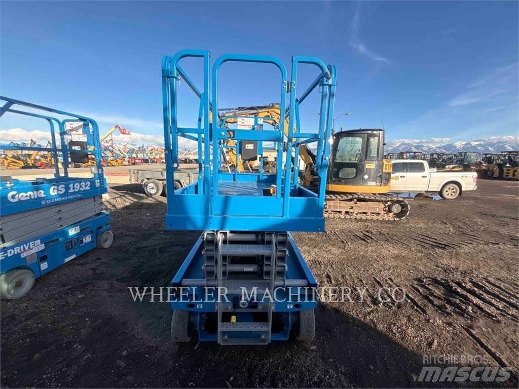 Genie GS2646 Ножничные подъемники
