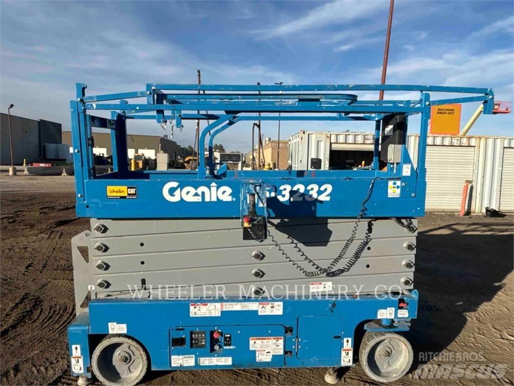 Genie GS3232 Ножничные подъемники