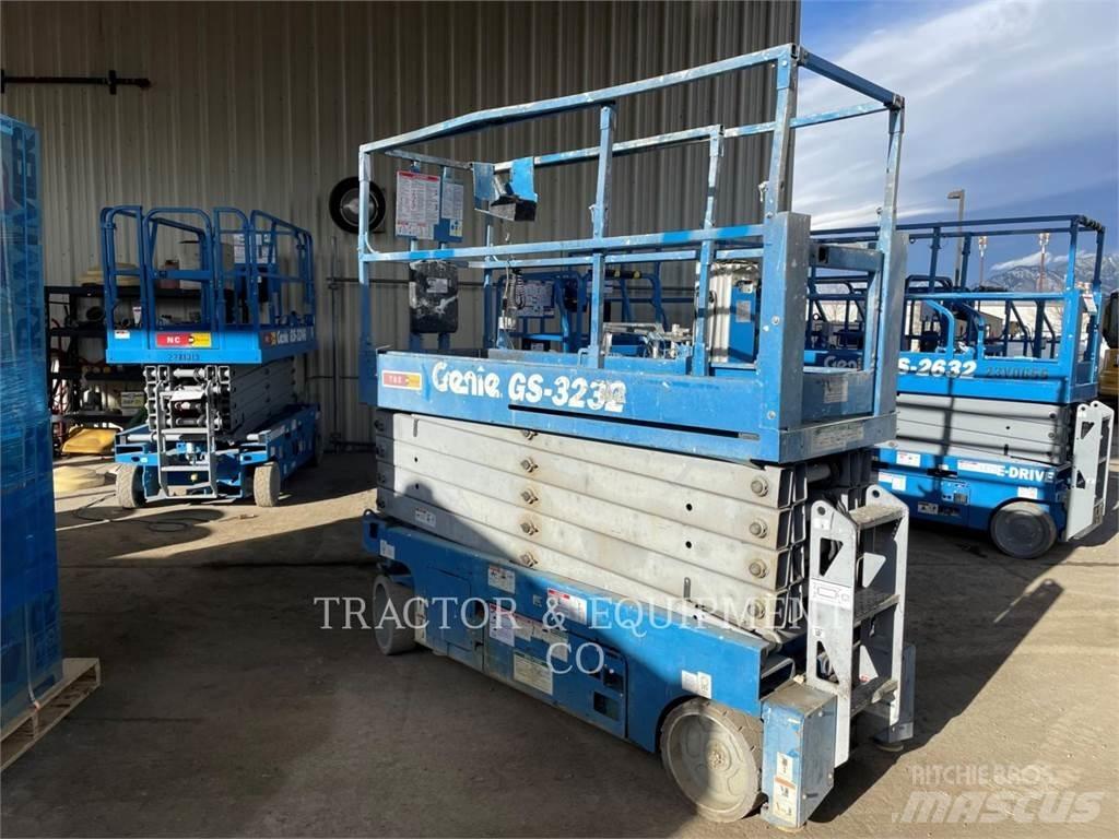 Genie GS3232 Ножничные подъемники