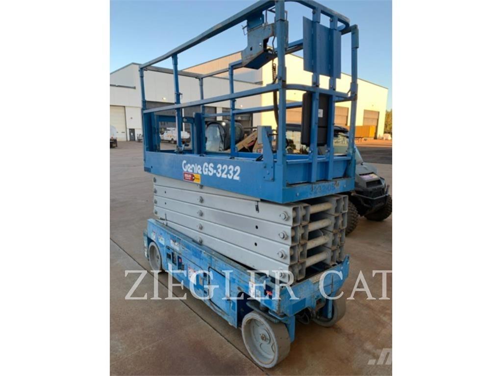 Genie GS3232 Ножничные подъемники
