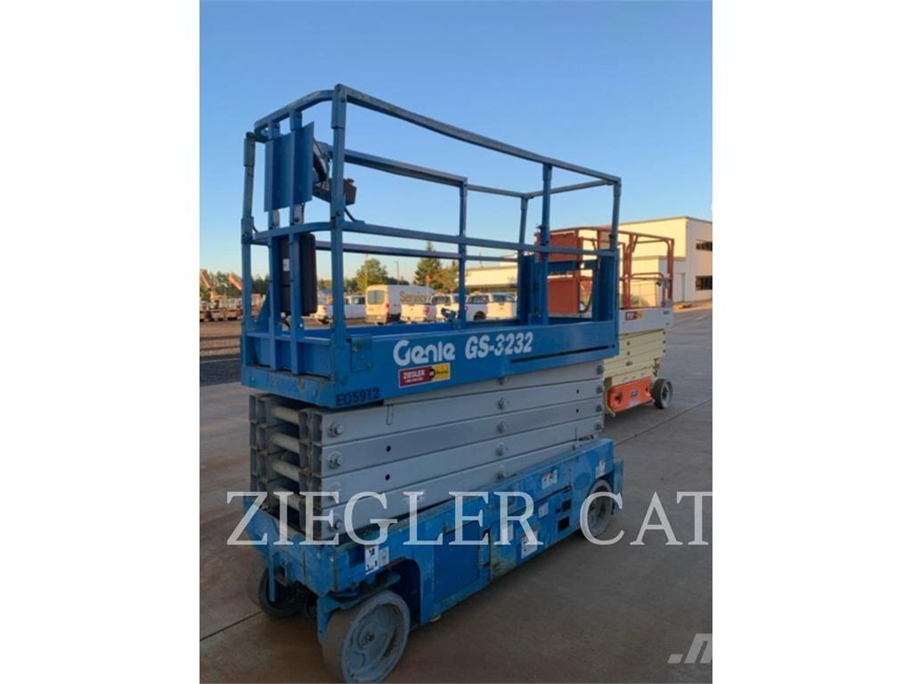 Genie GS3232 Ножничные подъемники