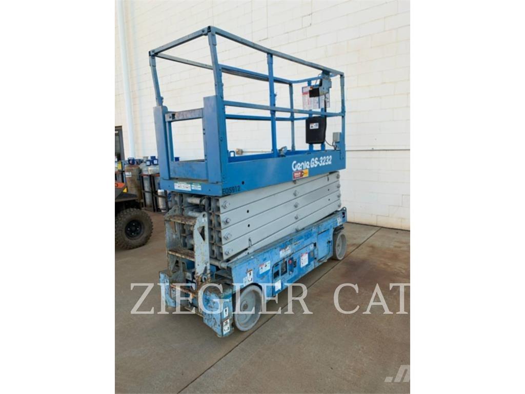 Genie GS3232 Ножничные подъемники