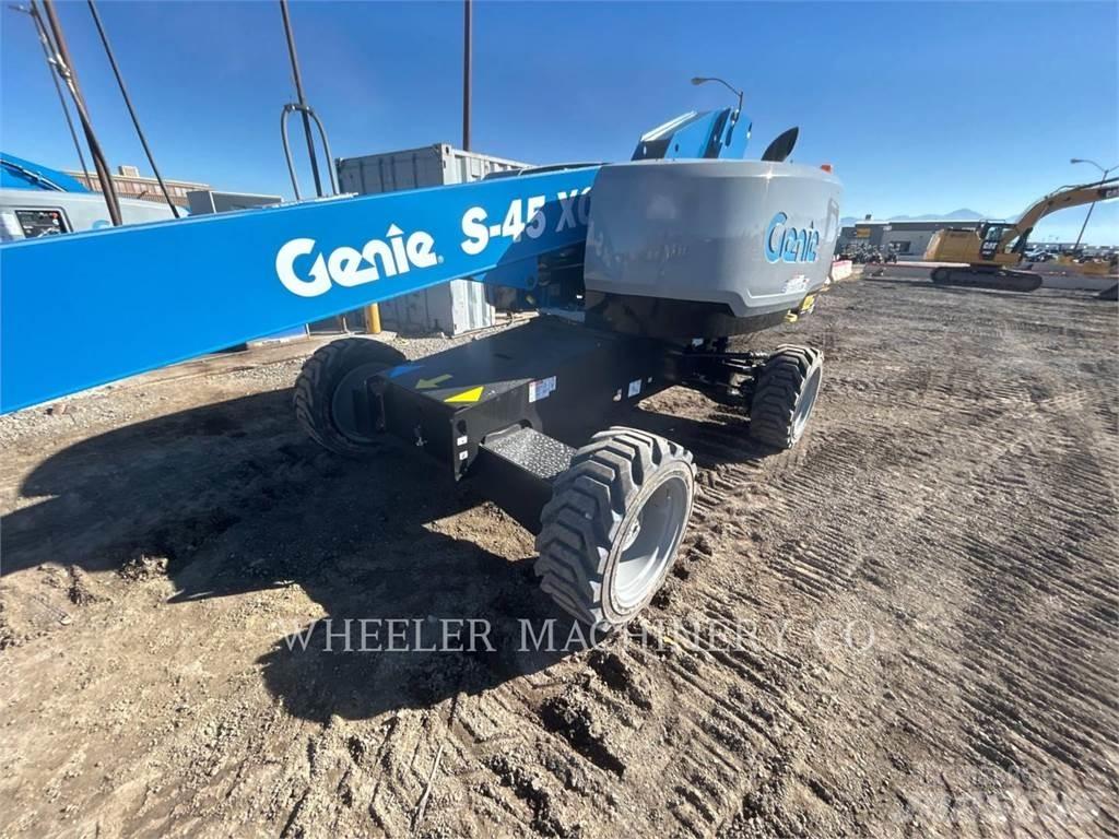 Genie S45XC Коленчатые подъемники