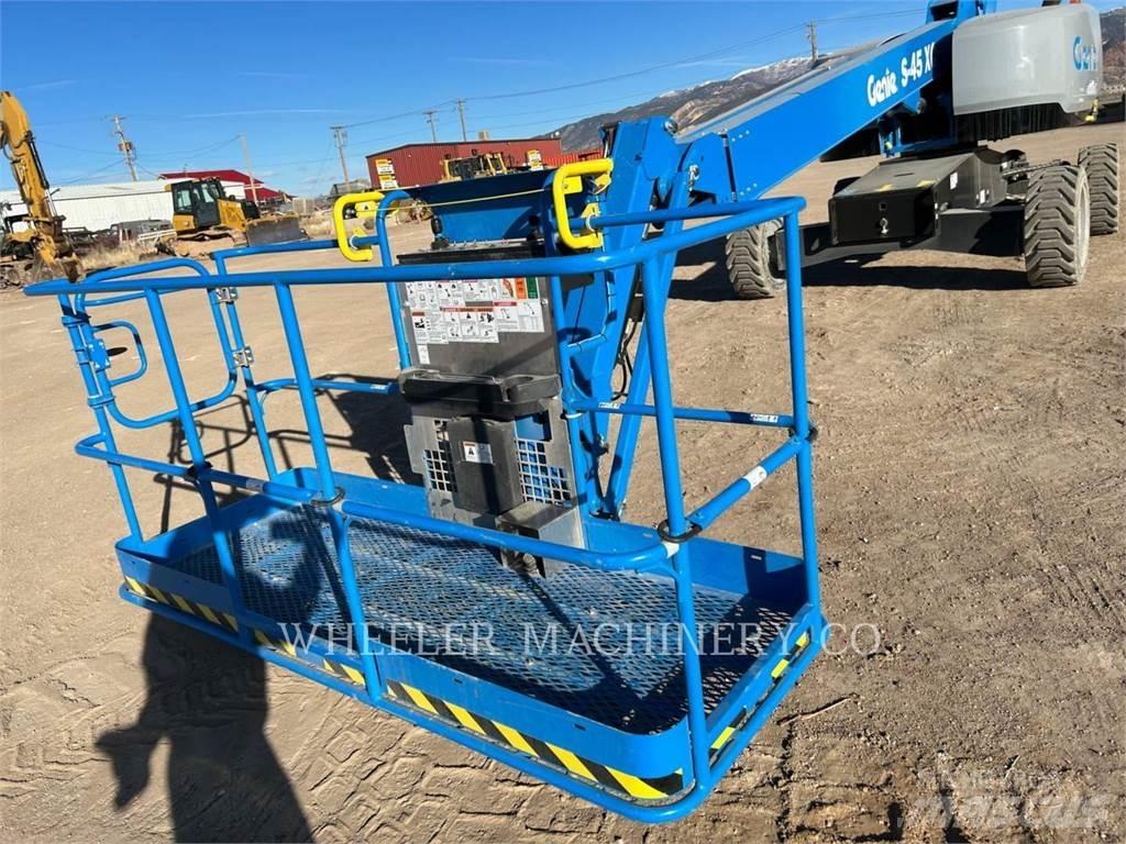 Genie S45XC Коленчатые подъемники