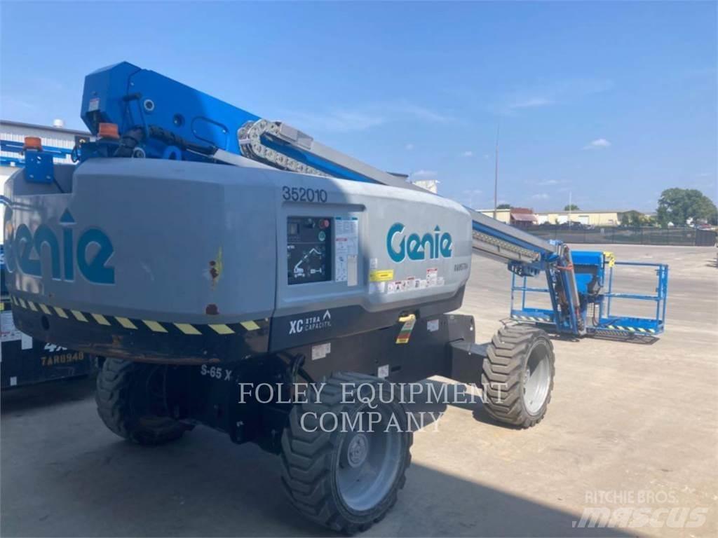 Genie S65XCD4W Коленчатые подъемники