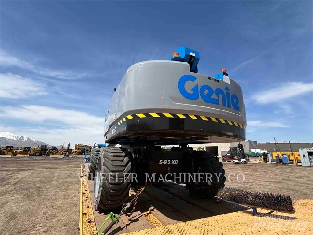 Genie S85XC Коленчатые подъемники