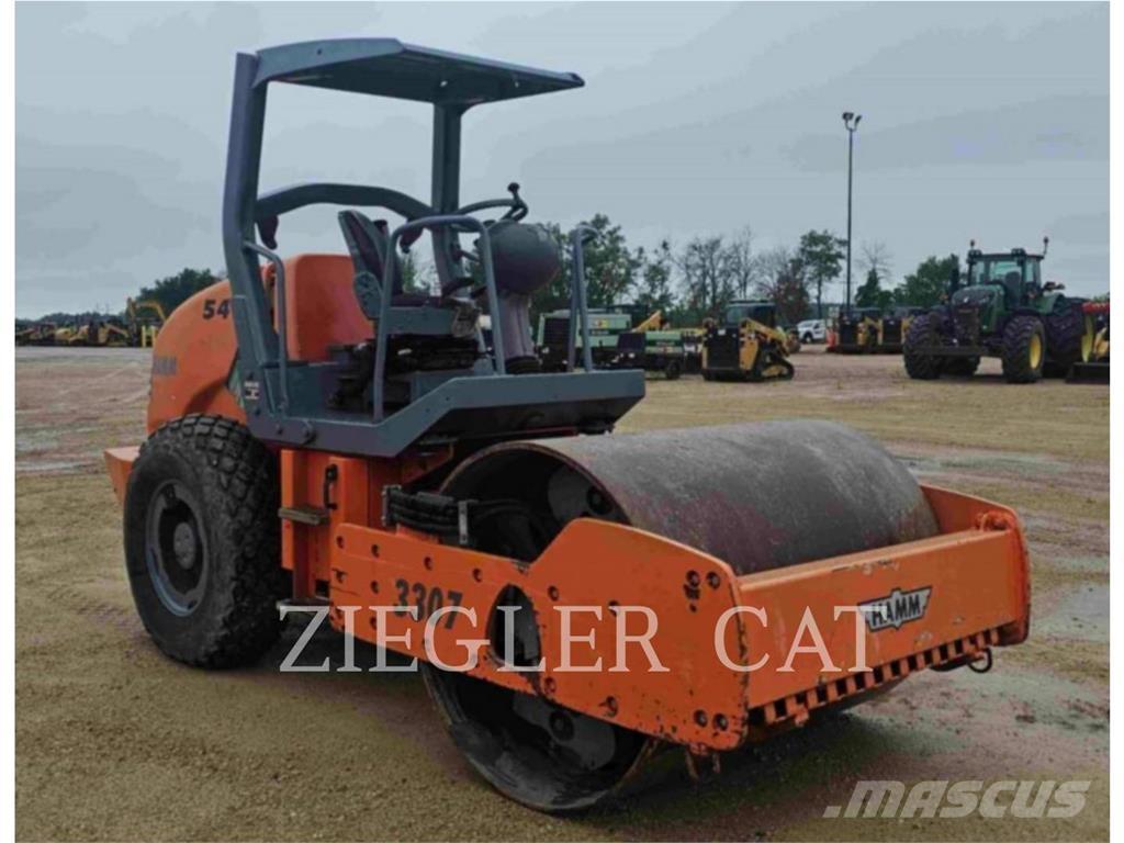Hamm 3307 SMOOTH Уплотнители грунта