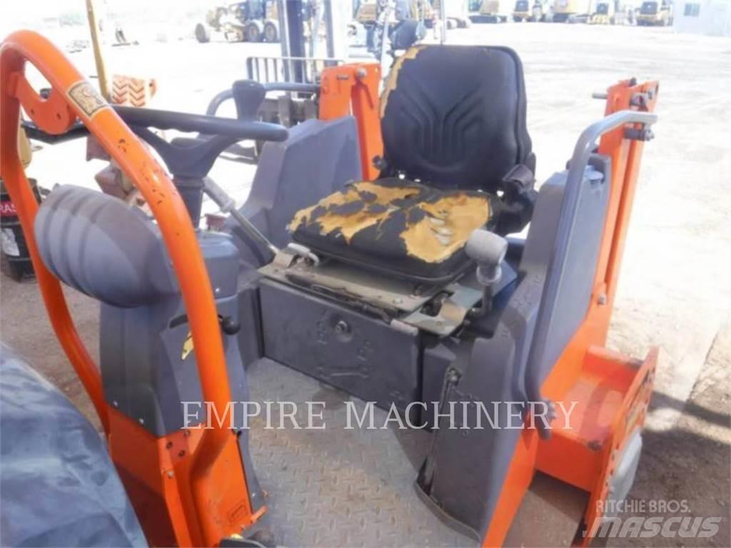Hamm HD12VV Катки тротуарные