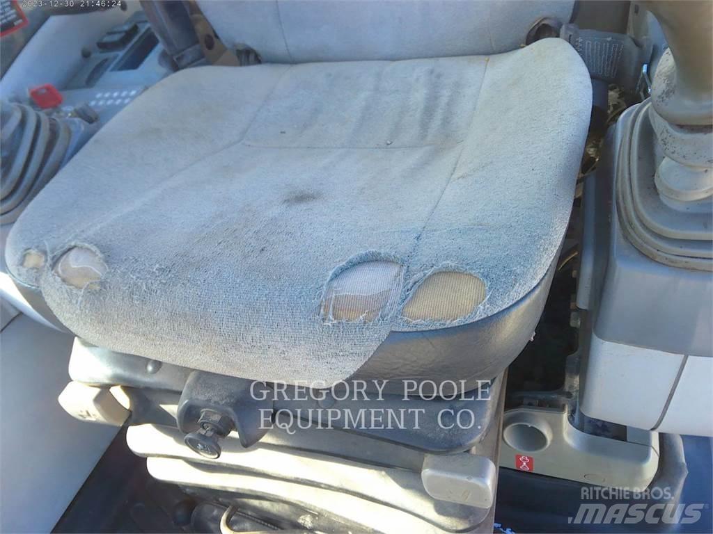 Hitachi 210LC Гусеничные экскаваторы