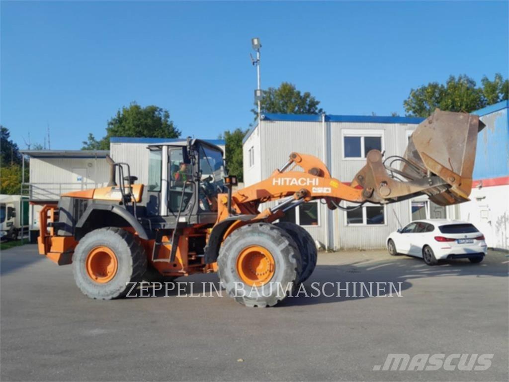 Hitachi ZW250 Фронтальные погрузчики