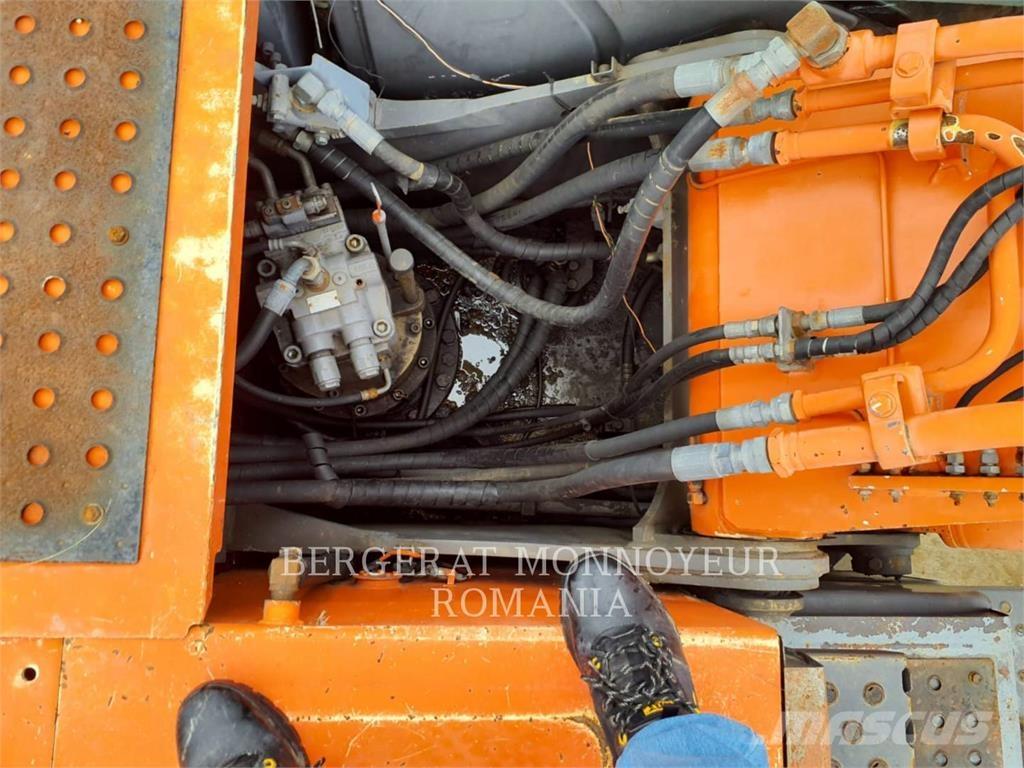 Hitachi ZX2400N-3 Гусеничные экскаваторы