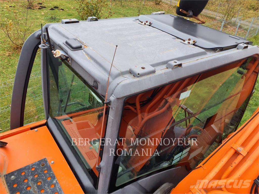 Hitachi ZX280LCN-3 Гусеничные экскаваторы