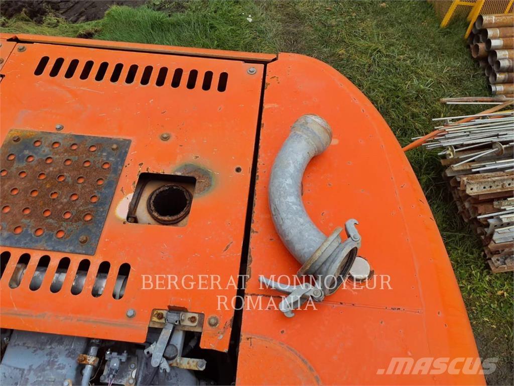 Hitachi ZX280LCN-3 Гусеничные экскаваторы