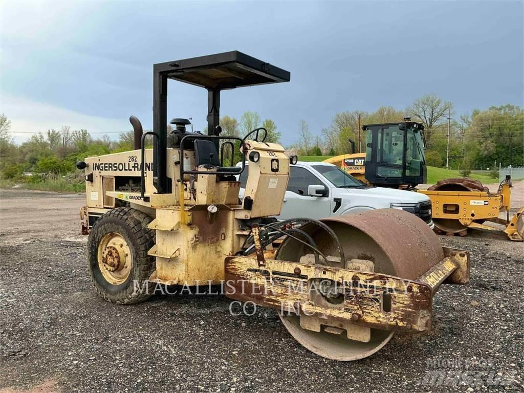 Ingersoll Rand SD70 Грунтовые катки