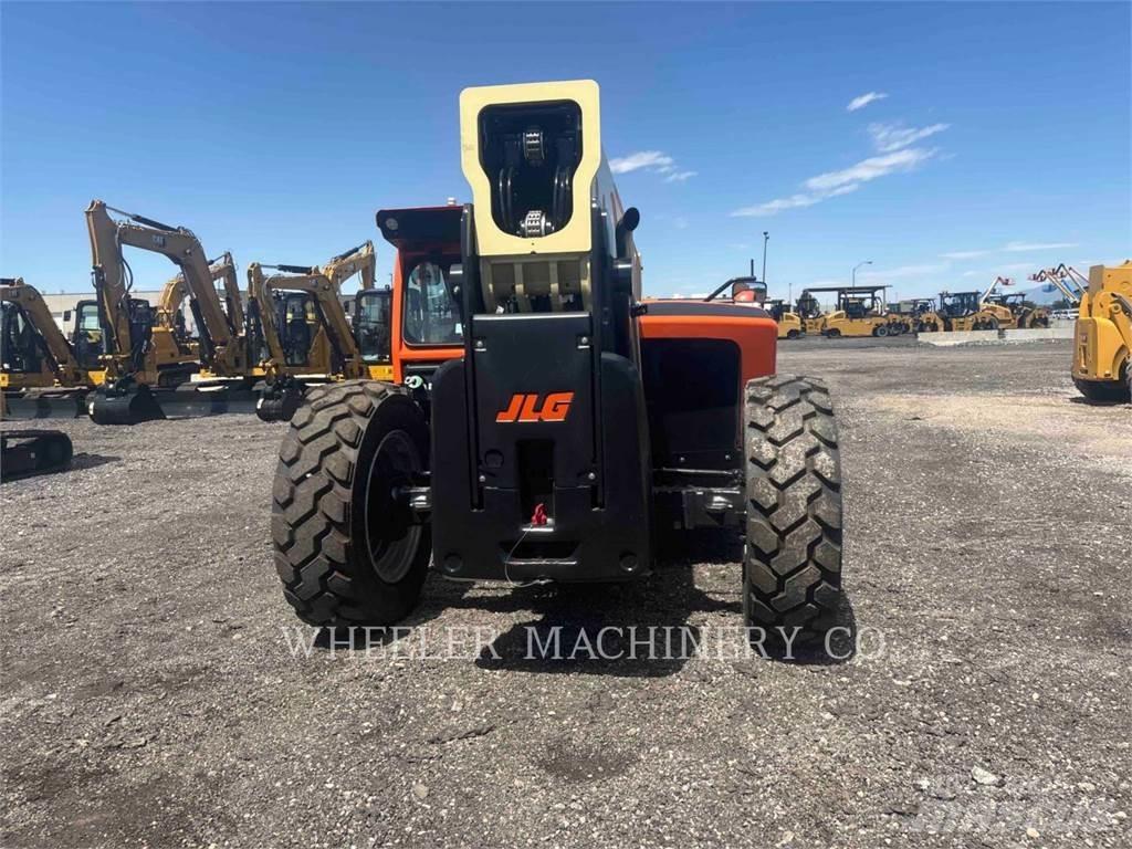 JLG 1055 Телескопические погрузчики