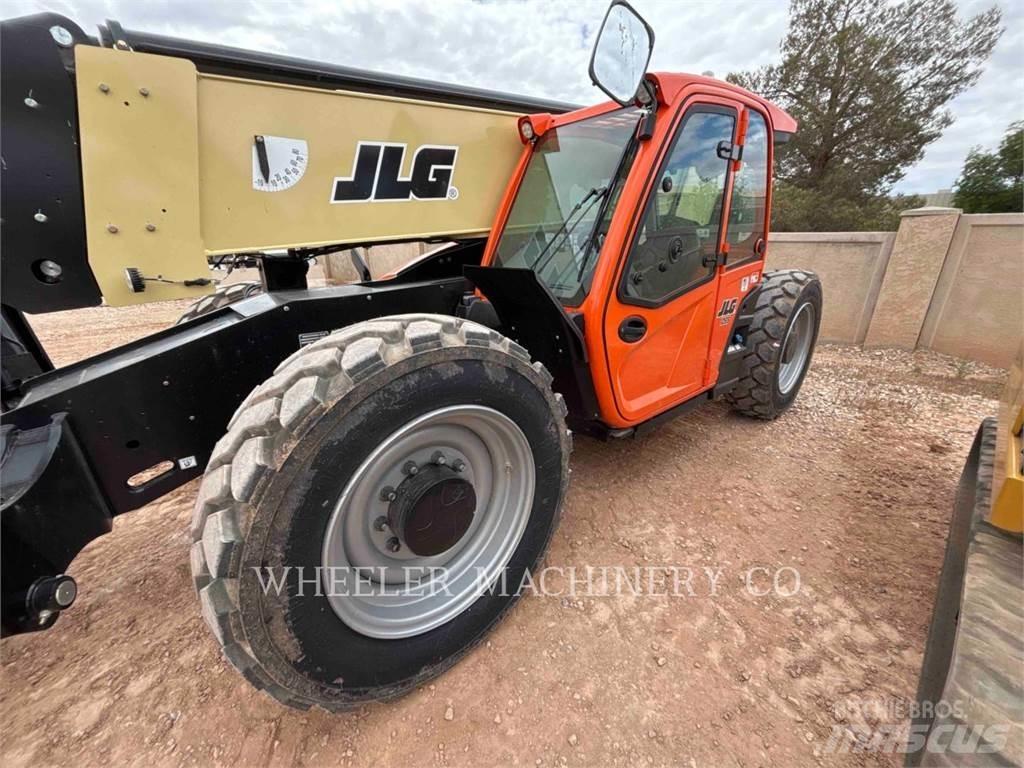 JLG 1055 Телескопические погрузчики