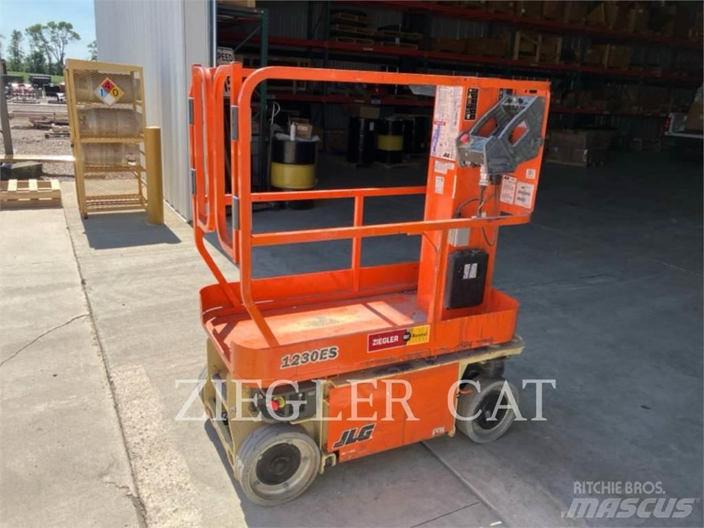 JLG 1230ES Ножничные подъемники
