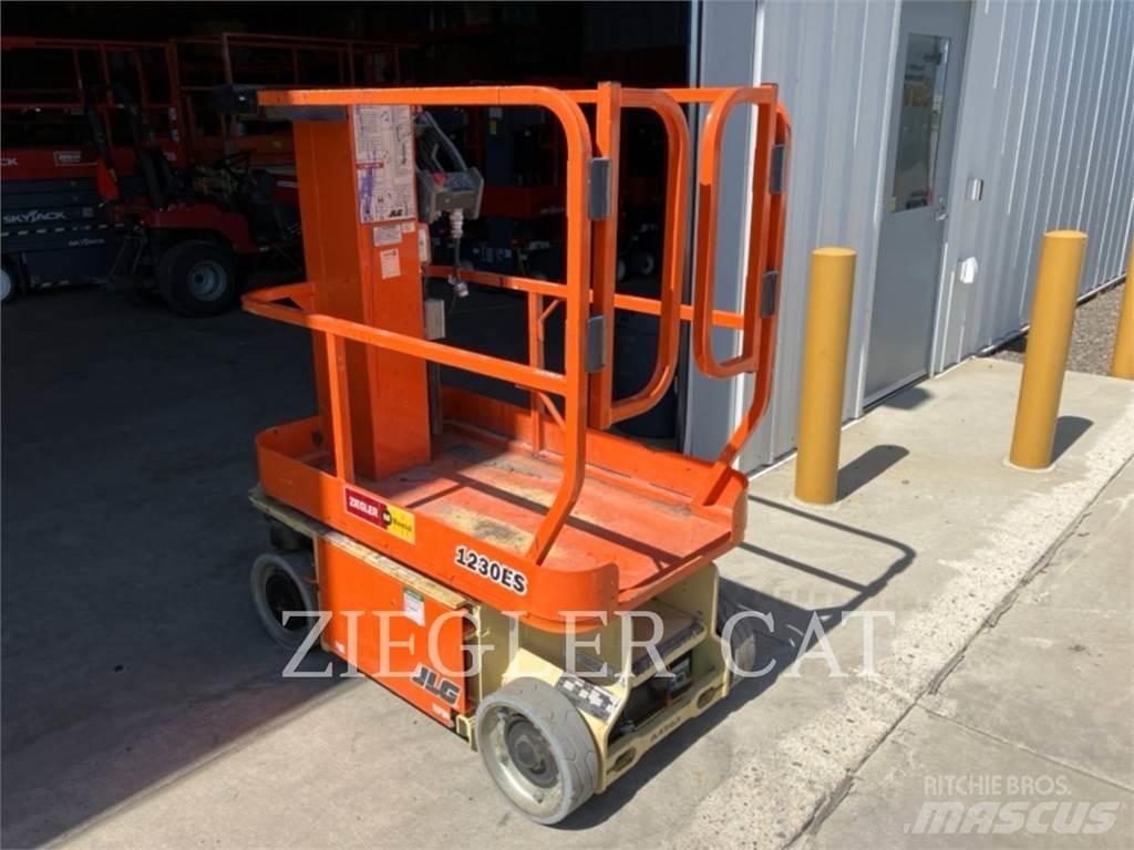JLG 1230ES Ножничные подъемники