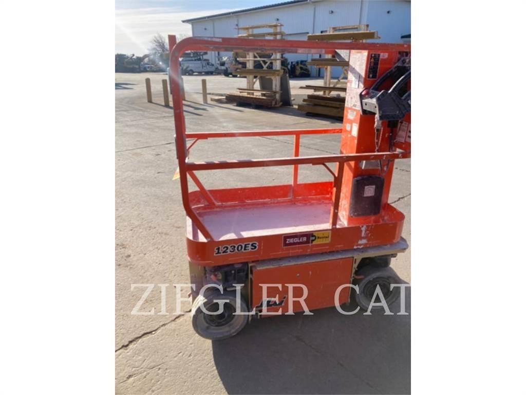 JLG 1230ES Ножничные подъемники
