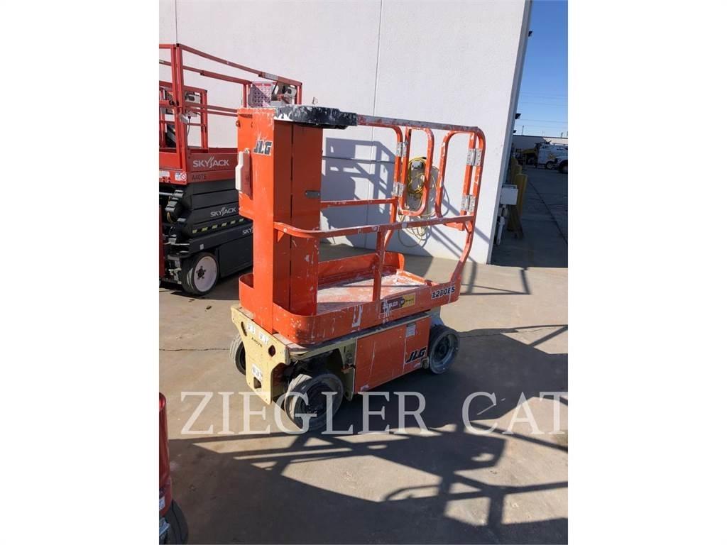 JLG 1230ES Ножничные подъемники