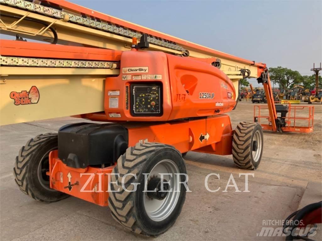 JLG 1250AJP Коленчатые подъемники