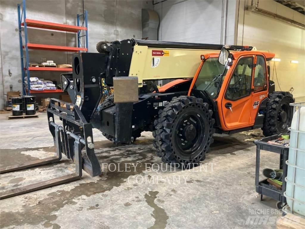 JLG 1255C Телескопические погрузчики