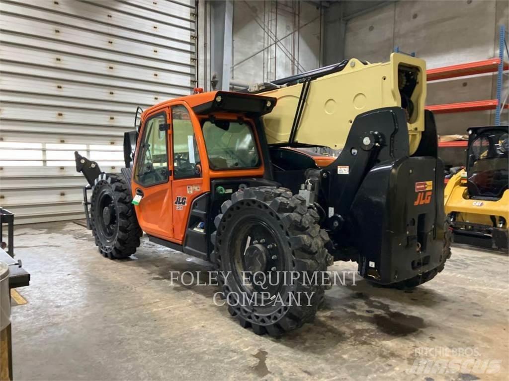 JLG 1255C Телескопические погрузчики