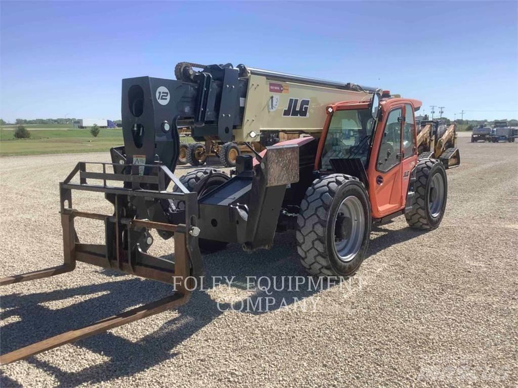 JLG 1255C Телескопические погрузчики