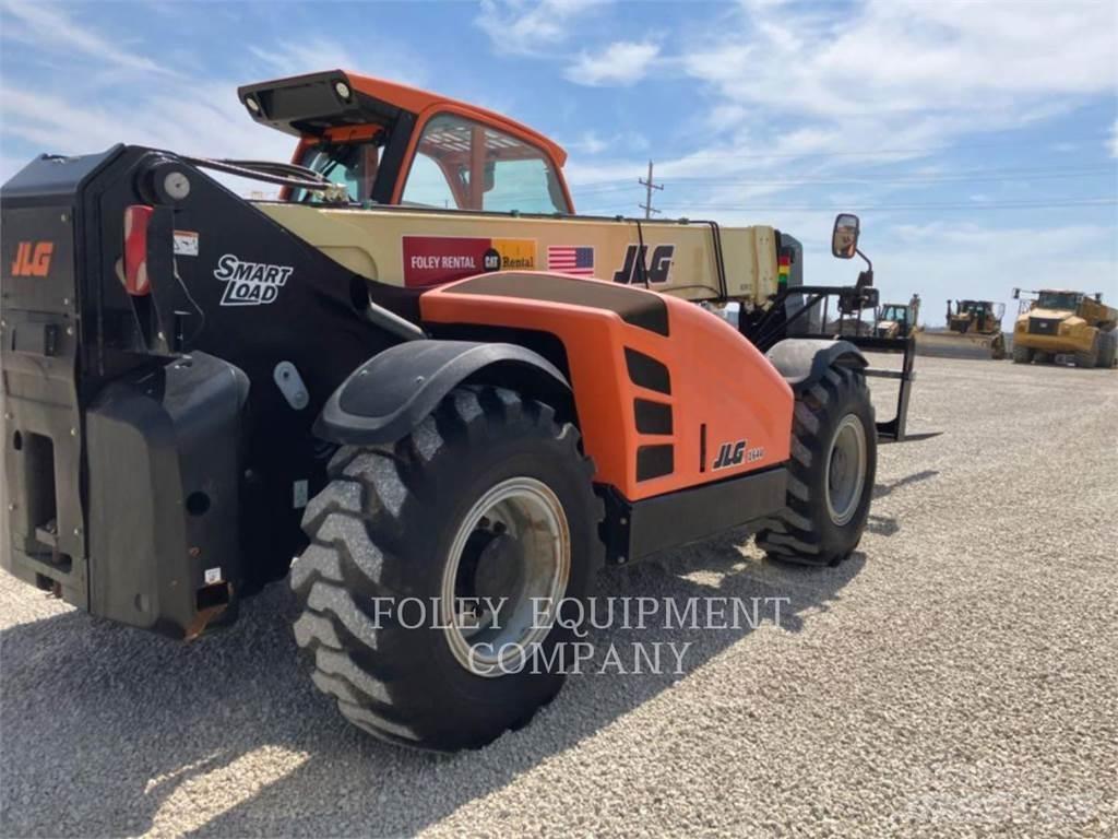 JLG 1644C Телескопические погрузчики
