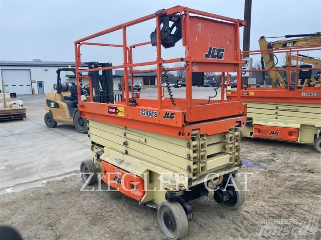 JLG 3246ES Ножничные подъемники