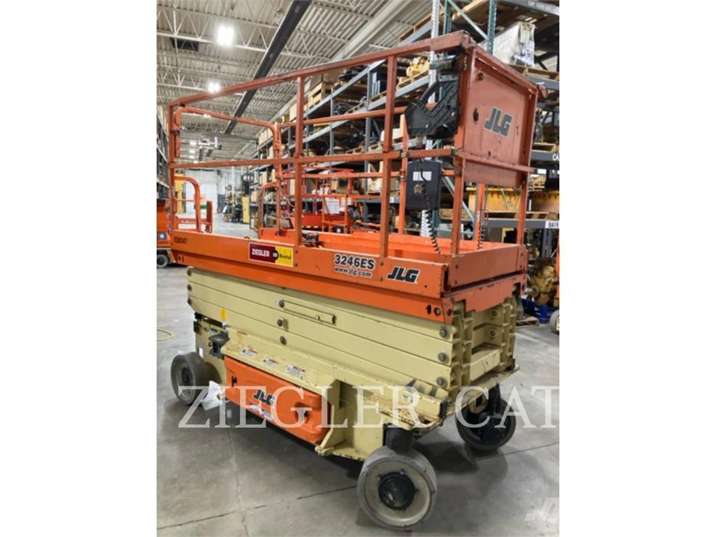 JLG 3246ES Ножничные подъемники
