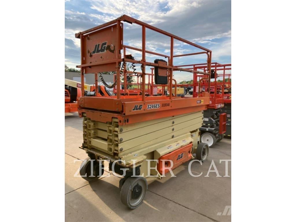 JLG 3246ES Ножничные подъемники