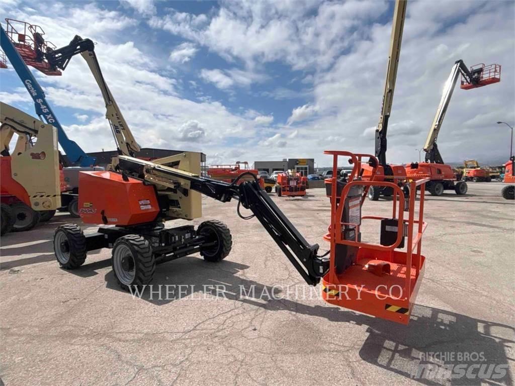 JLG 340AJ Коленчатые подъемники